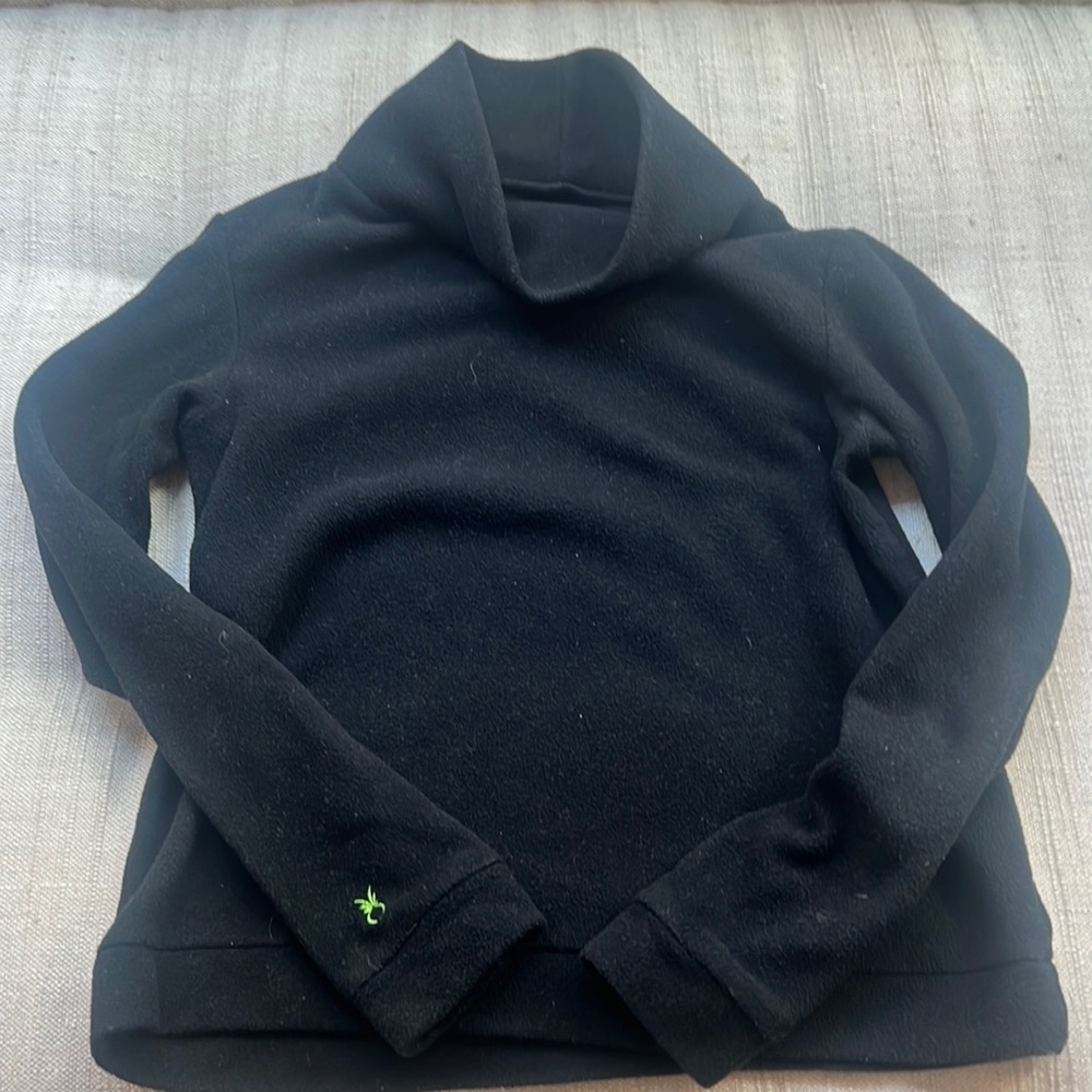 Dudley Stephens size XS fleece turtleneck in black